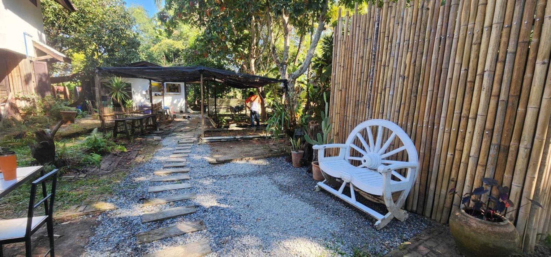 Tung Tong Homestay & Camping Mae Rim Ngoại thất bức ảnh