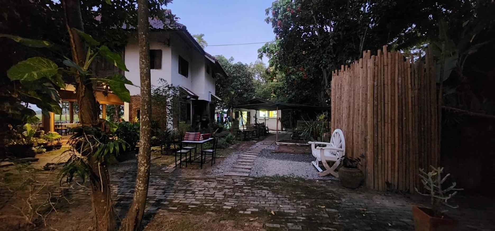 Tung Tong Homestay & Camping Mae Rim Ngoại thất bức ảnh